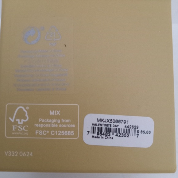 Michael Kors NIB (R $85) Earrings - Picture 5 of 5